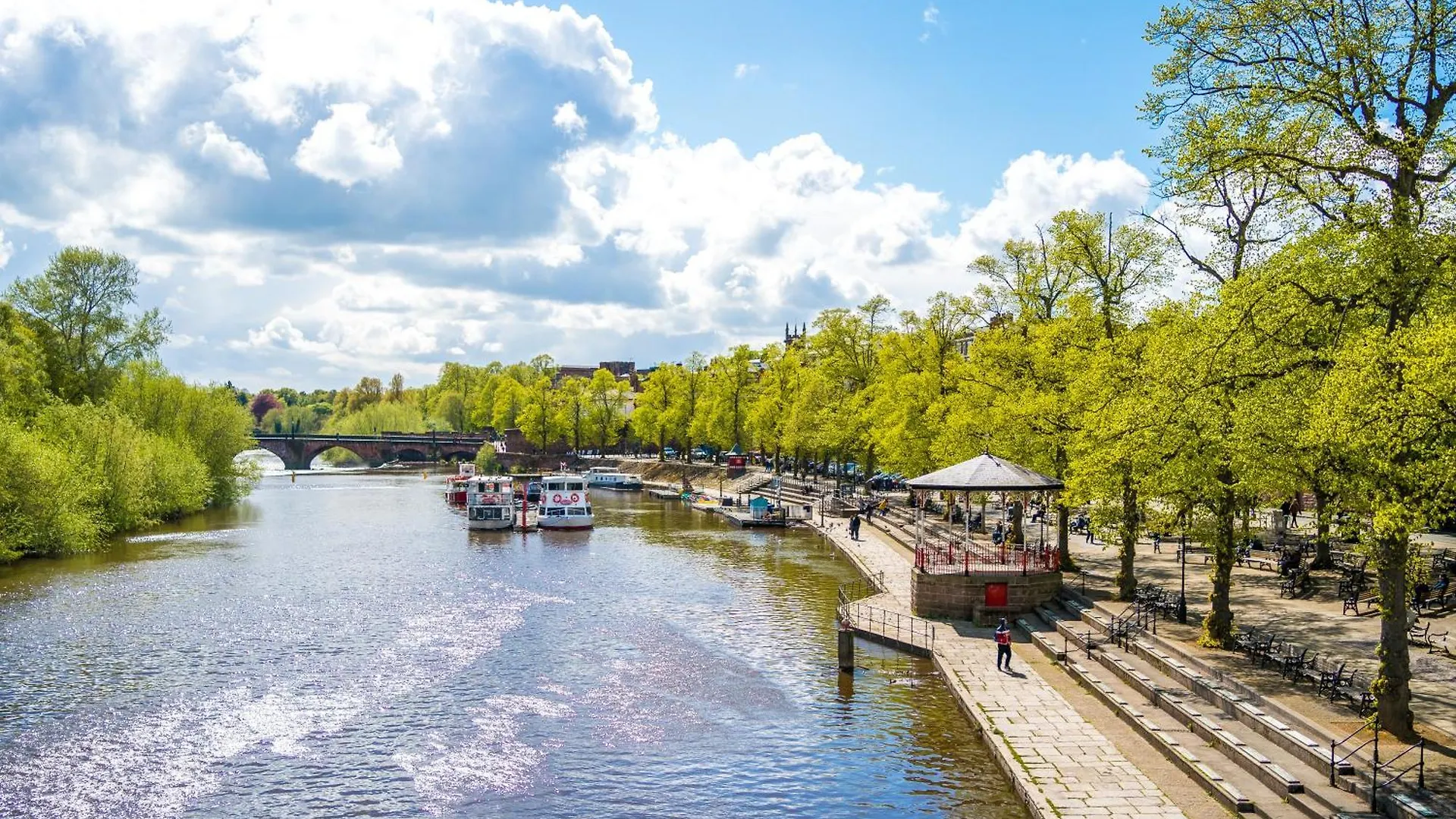 Holiday home The Pause: Central Chester Retreat with Free Parking